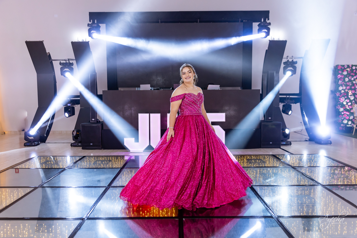 Chácara Ienkot 15 anos; Casamento Iekot; Noiva são josé dos pinhais; making of debutante; mãe e filha 15 anos; regina rocha maquiadora; cris decorações são josé dos pinhais; ensaio de noivos; pré wedding; chácara eventos curitiba; fotografos são josé