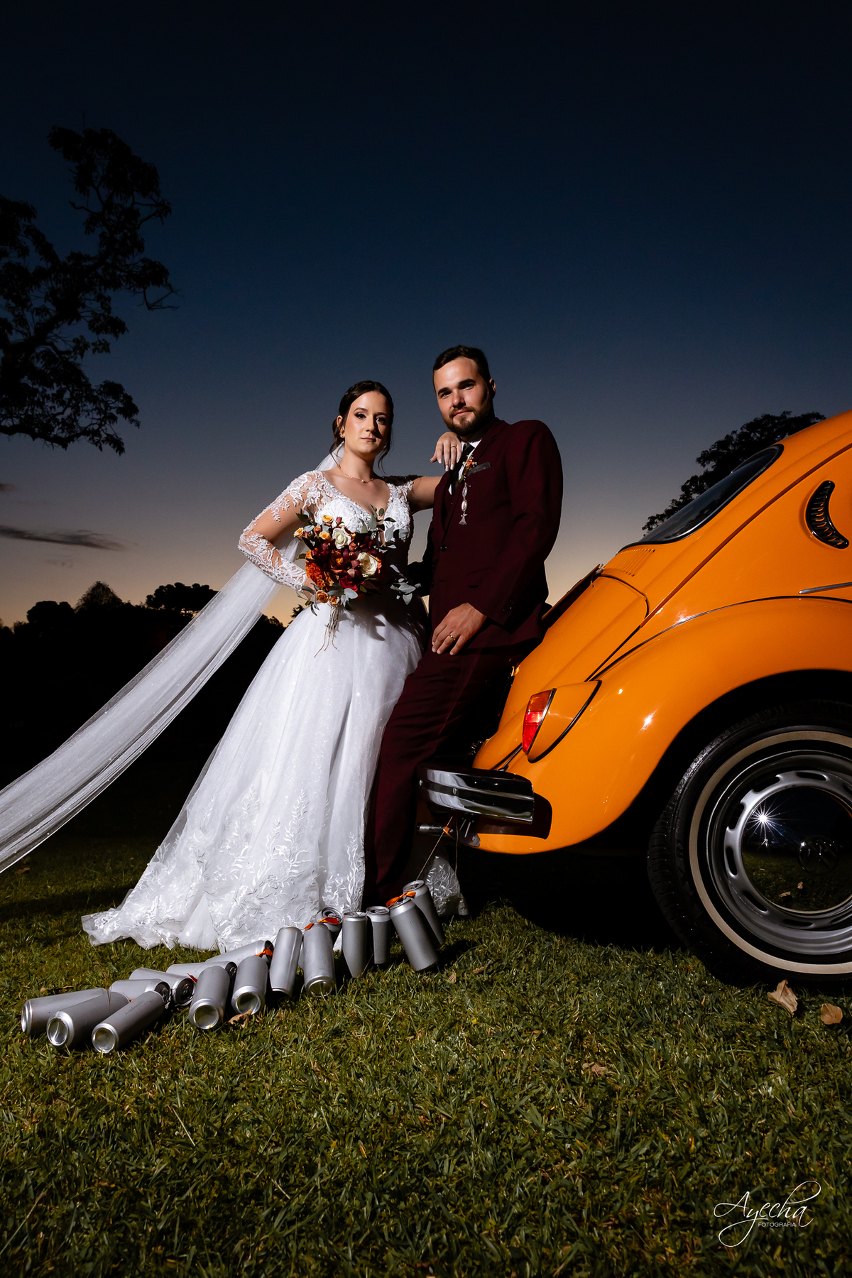 Orleans, Paróquia  Santo Antonio Orleans; Making of noivo; Fusca; Noivos com Fusca; Carro dos Noivos; Making of da noiva, Melissa Campano; Emerson Correa; Deborah Ayecha; Fotografo de Casamento Curitiba; Fotos Casamento Orleans; 