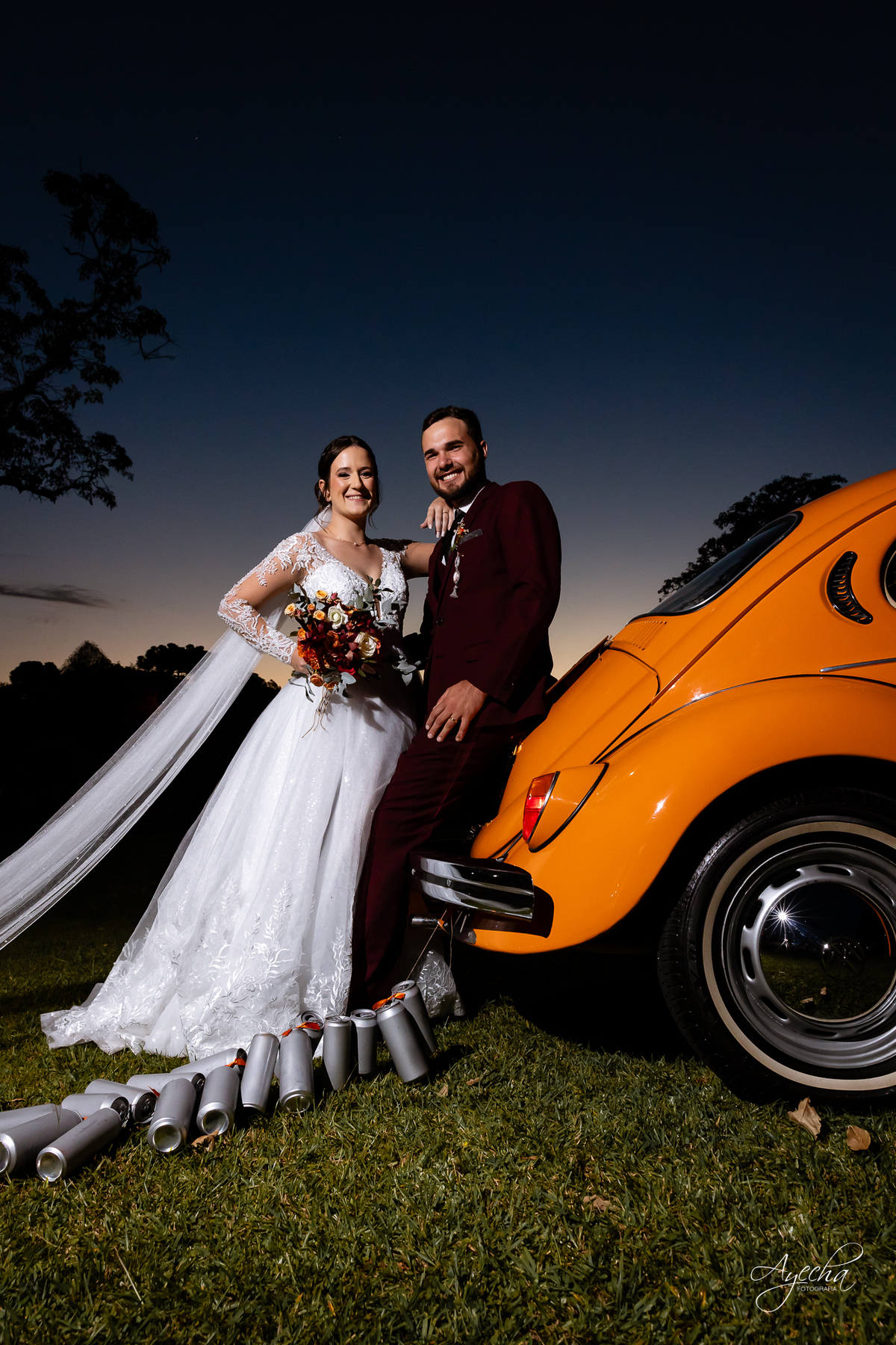 Orleans, Paróquia  Santo Antonio Orleans; Making of noivo; Fusca; Noivos com Fusca; Carro dos Noivos; Making of da noiva, Melissa Campano; Emerson Correa; Deborah Ayecha; Fotografo de Casamento Curitiba; Fotos Casamento Orleans; 