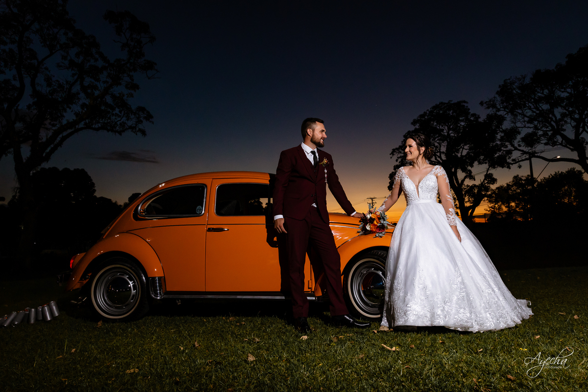 Orleans, Paróquia  Santo Antonio Orleans; Making of noivo; Fusca; Noivos com Fusca; Carro dos Noivos; Making of da noiva, Melissa Campano; Emerson Correa; Deborah Ayecha; Fotografo de Casamento Curitiba; Fotos Casamento Orleans; 