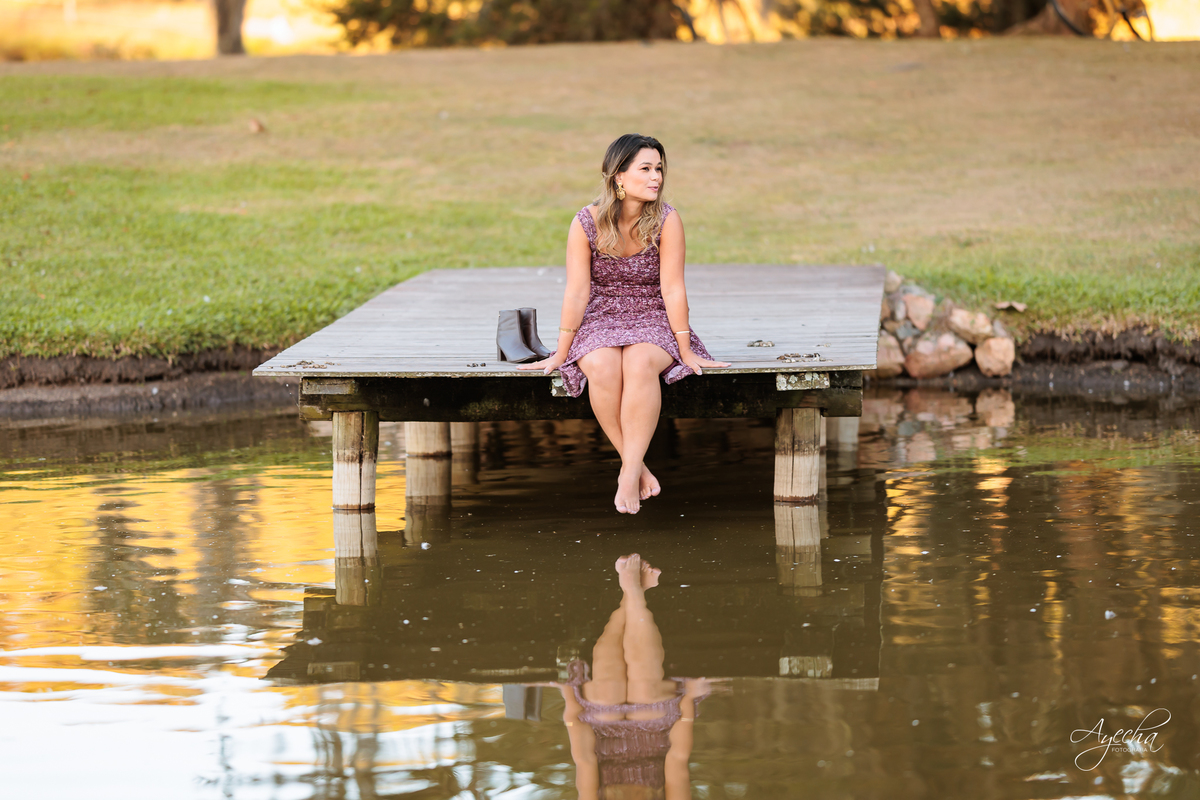 ensaio feminino; ensaio 40 anos; foto de aniversário; ensaio sensual; budoir; fotografa de muheres; ensaio de muheres; ensaio elegante; ideias para ensaio de aniversario; 50 anos; 30 anos; vinho; ensaio taça de vinho; 