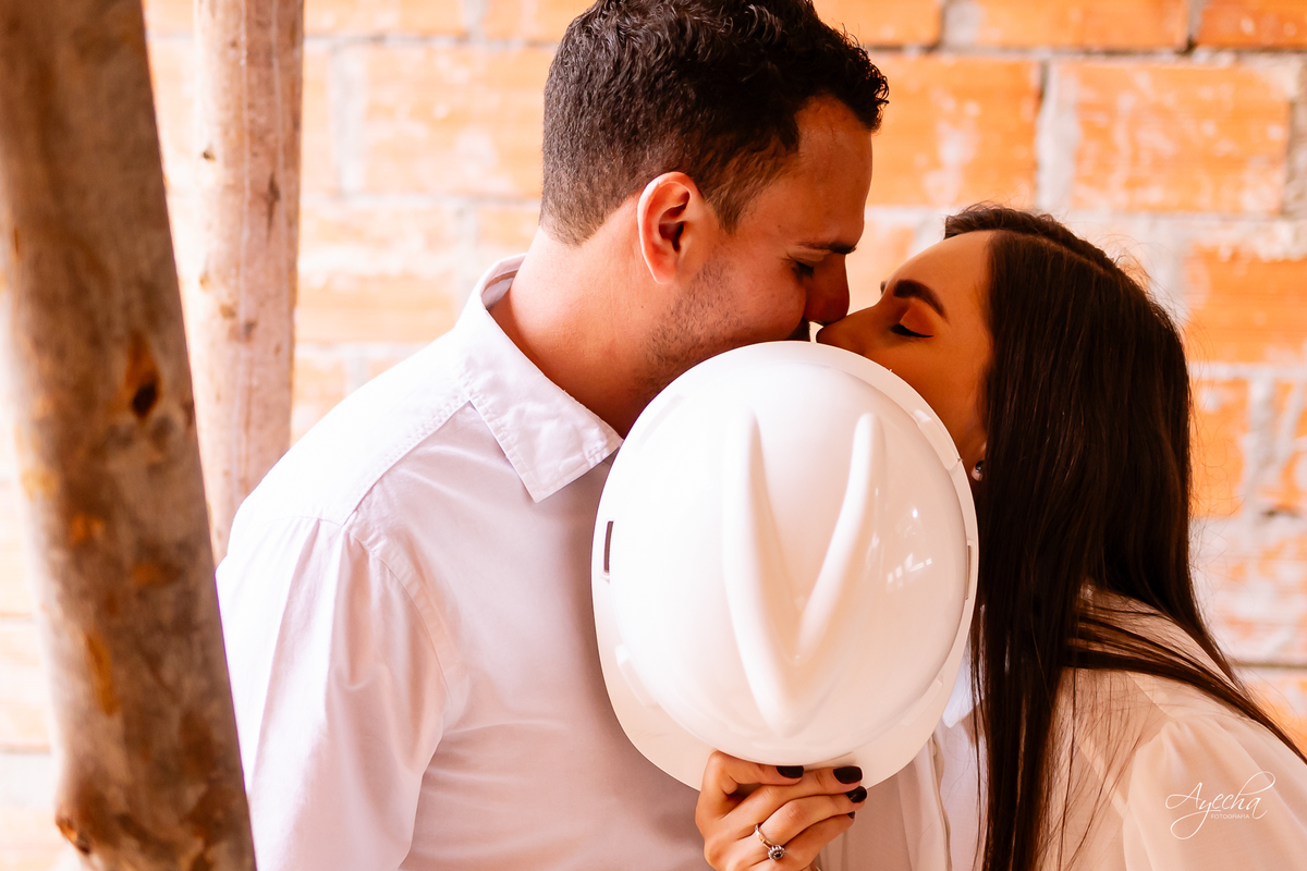 ensaio diferente; ensaio de casal, pé wedding; ensaio pré casamento; construindo nossa casa; ensaio contrução; ensaio autentico; ideia de fotos de casal; construindo nossa casa; fotos de casal; fotos noivos; ensaio noivos; ensaio familia