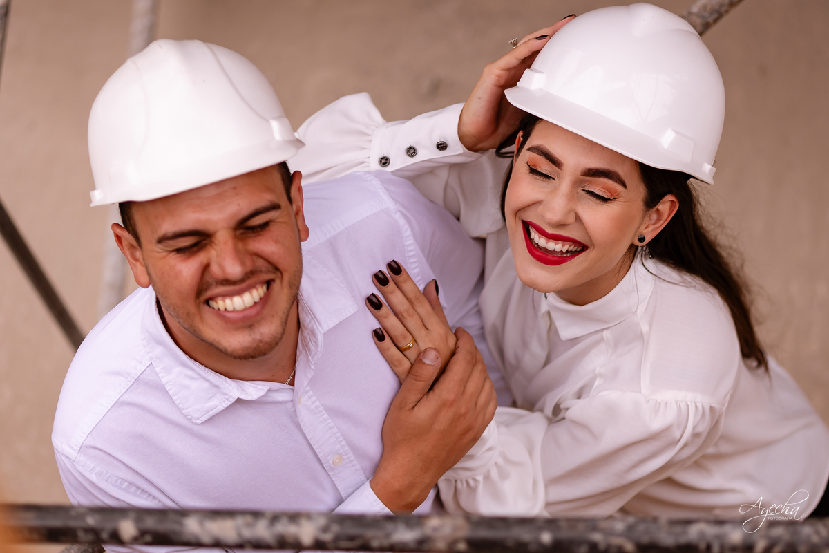 ensaio diferente; ensaio de casal, pé wedding; ensaio pré casamento; construindo nossa casa; ensaio contrução; ensaio autentico; ideia de fotos de casal; construindo nossa casa; fotos de casal; fotos noivos; ensaio noivos; ensaio familia