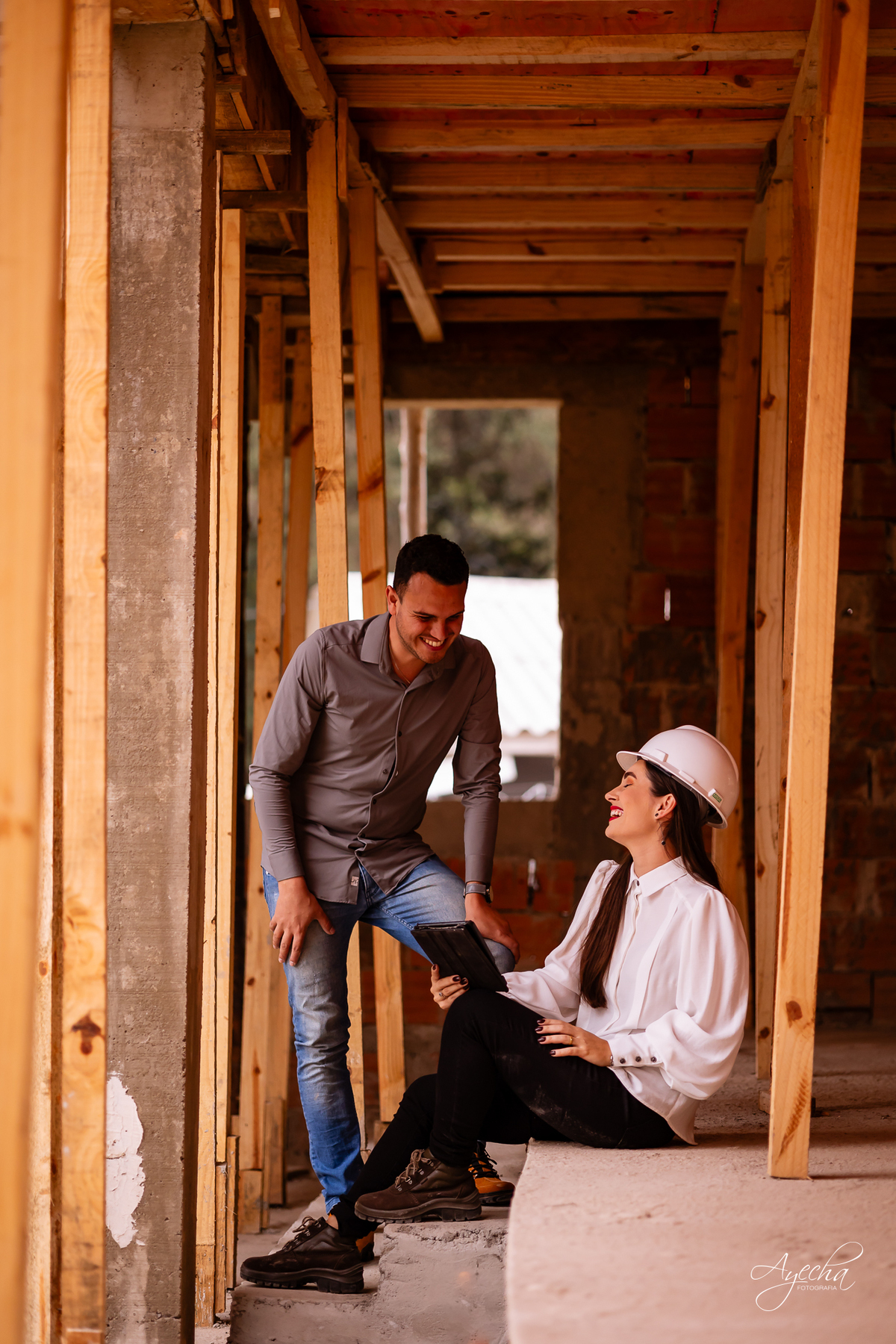 ensaio diferente; ensaio de casal, pé wedding; ensaio pré casamento; construindo nossa casa; ensaio contrução; ensaio autentico; ideia de fotos de casal; construindo nossa casa; fotos de casal; fotos noivos; ensaio noivos; ensaio familia