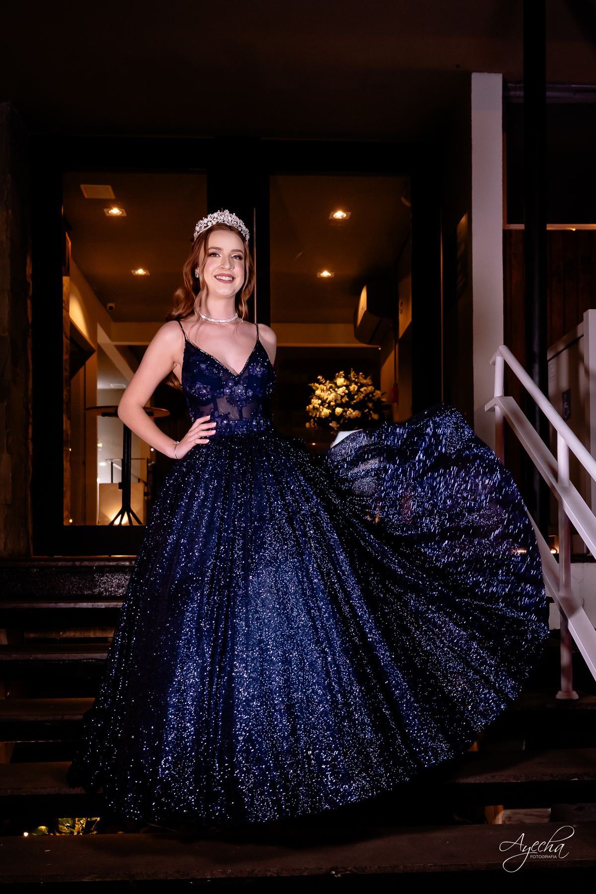 mansao jardino; fotos eventos curitiba; vestido azul; debutante curitiba; 15 anos mansao jardino fotos; lugares para festas de 15 anos; espaço para festa 15 anos curitiba; debut; debut curitiba; 15 anos curitiba; festa 15 anos fotos;