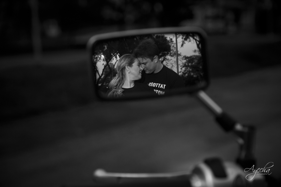 Ana e Ludi - Pré Wedding - Ensaio de Casal - Parque Barigui - Curitiba. Por Deborah Ayecha