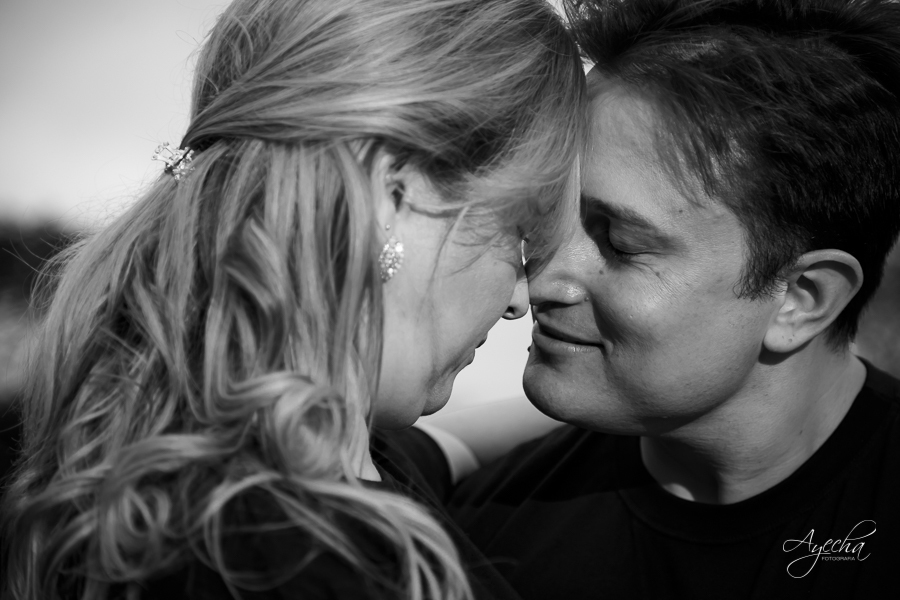 Ana e Ludi - Pré Wedding - Ensaio de Casal - Parque Barigui - Curitiba. Por Deborah Ayecha