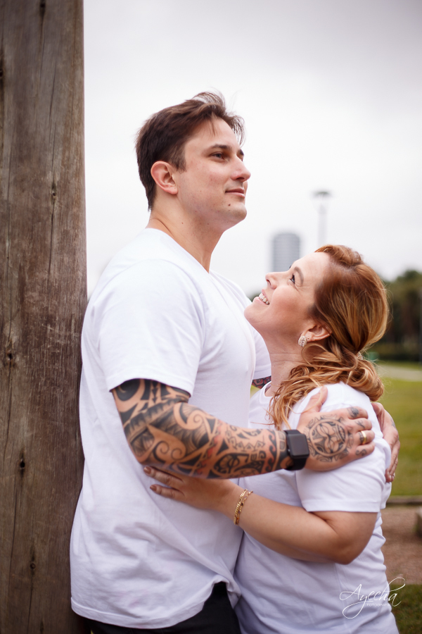 Ana e Ludi - Pré Wedding - Ensaio de Casal - Parque Barigui - Curitiba. Por Deborah Ayecha