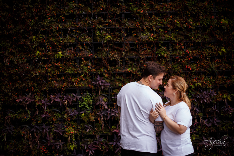 Ana e Ludi - Pré Wedding - Ensaio de Casal - Parque Barigui - Curitiba. Por Deborah Ayecha