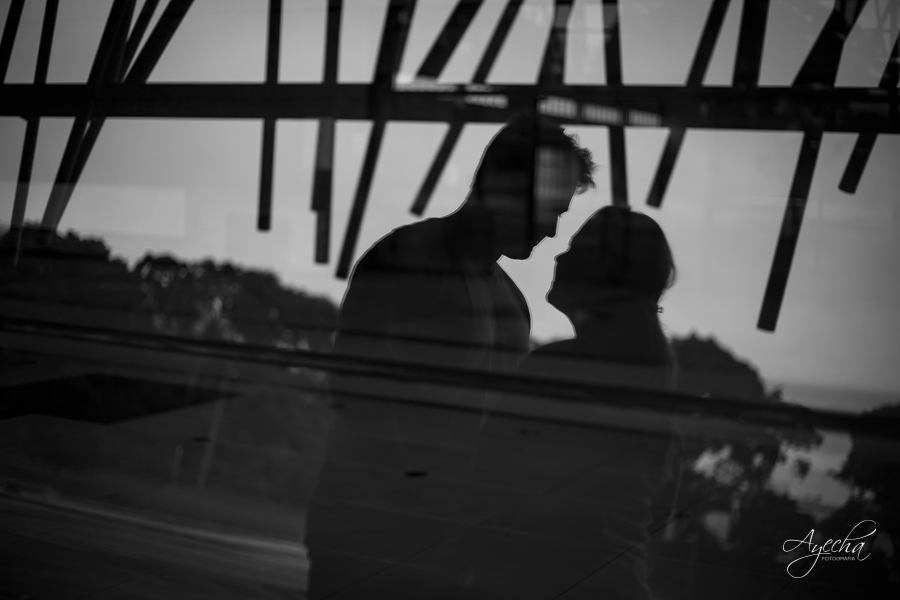 Ana e Ludi - Pré Wedding - Ensaio de Casal - Parque Barigui - Curitiba. Por Deborah Ayecha