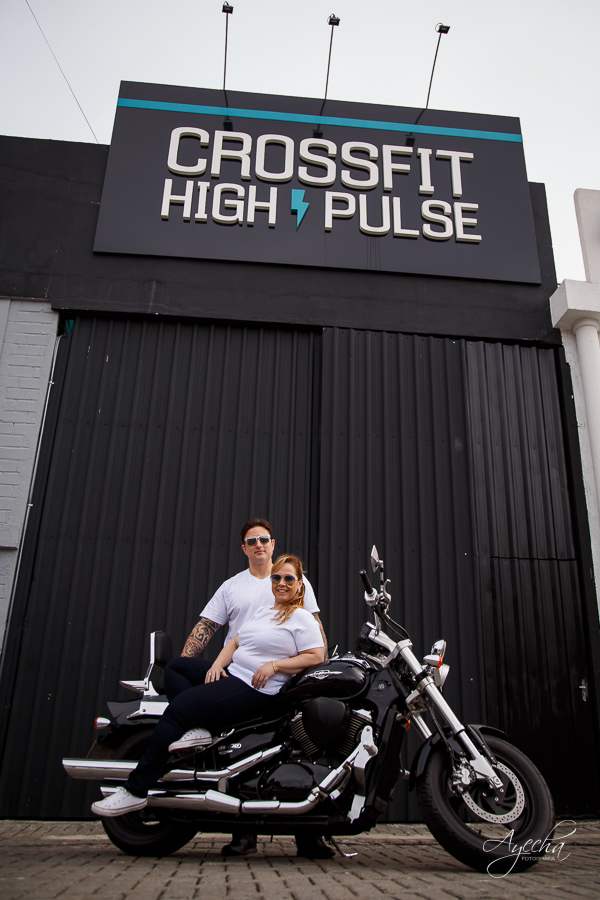 Ana e Ludi - Pré Wedding - Ensaio de Casal - Parque Barigui - Curitiba. Por Deborah Ayecha