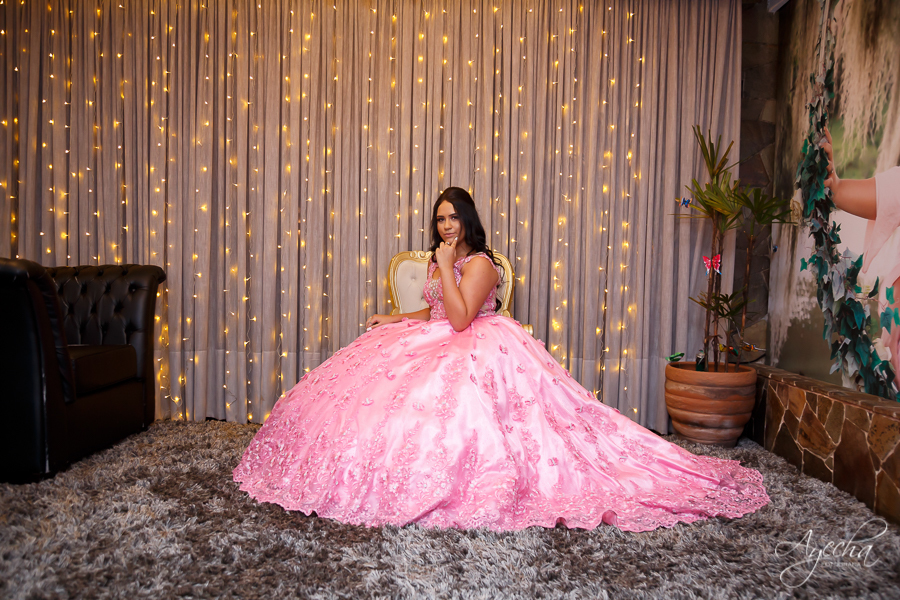 Fotografia de 15 anos; Vídeo de 15 anos; Debutantes Curitiba; Deborah Ayecha Fotografia; Festa de debutante; Festa de 15 anos;