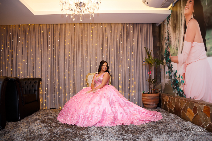 Fotografia de 15 anos; Vídeo de 15 anos; Debutantes Curitiba; Deborah Ayecha Fotografia; Festa de debutante; Festa de 15 anos;