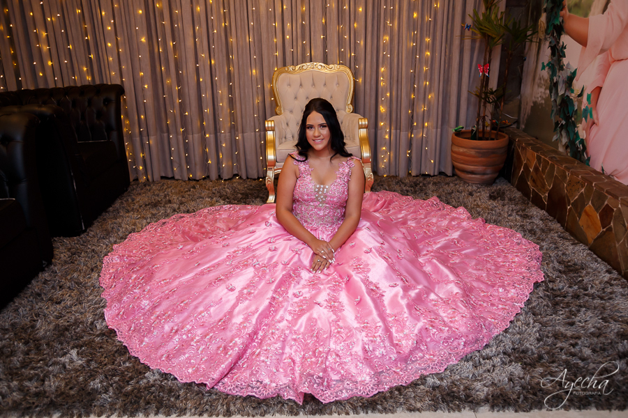 Fotografia de 15 anos; Vídeo de 15 anos; Debutantes Curitiba; Deborah Ayecha Fotografia; Festa de debutante; Festa de 15 anos;