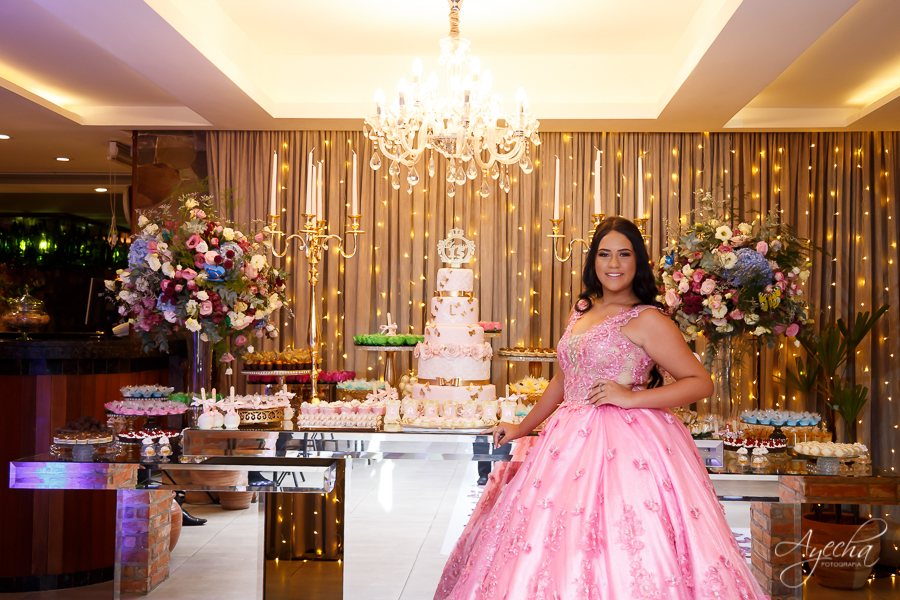 Fotografia de 15 anos; Vídeo de 15 anos; Debutantes Curitiba; Deborah Ayecha Fotografia; Festa de debutante; Festa de 15 anos;