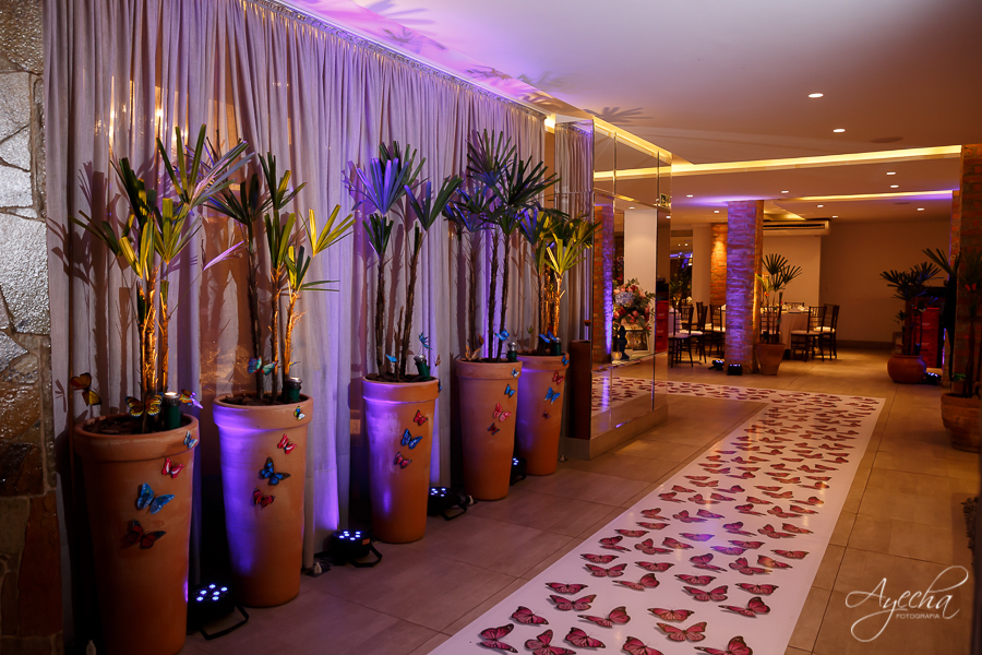 Fotografia de 15 anos; Vídeo de 15 anos; Debutantes Curitiba; Deborah Ayecha Fotografia; Festa de debutante; Festa de 15 anos;