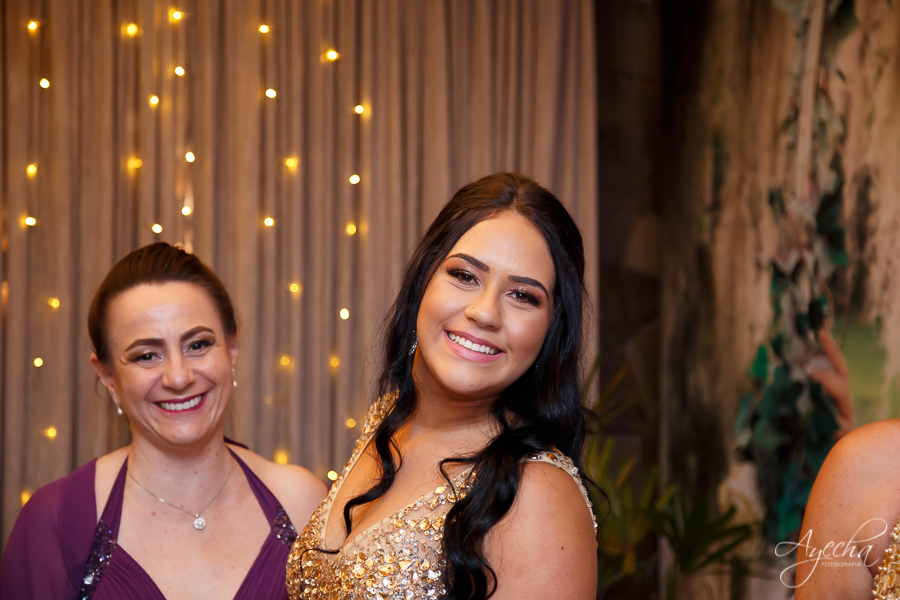 Fotografia de 15 anos; Vídeo de 15 anos; Debutantes Curitiba; Deborah Ayecha Fotografia; Festa de debutante; Festa de 15 anos;