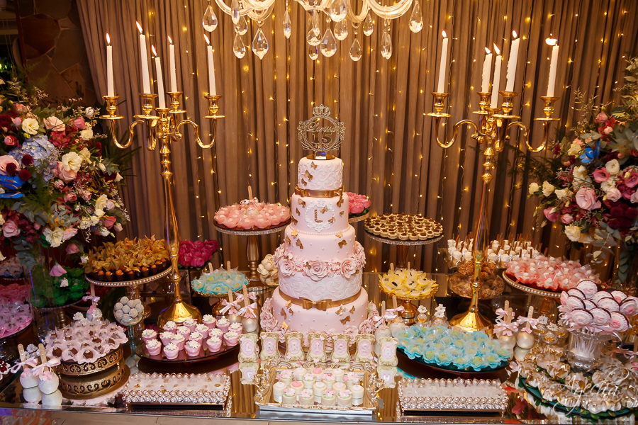 Fotografia de 15 anos; Vídeo de 15 anos; Debutantes Curitiba; Deborah Ayecha Fotografia; Festa de debutante; Festa de 15 anos;