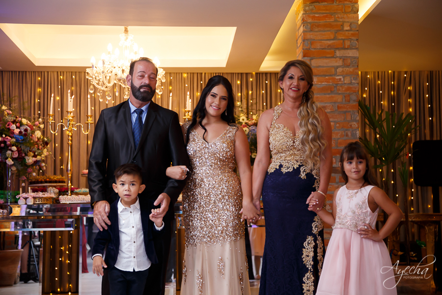 Fotografia de 15 anos; Vídeo de 15 anos; Debutantes Curitiba; Deborah Ayecha Fotografia; Festa de debutante; Festa de 15 anos;