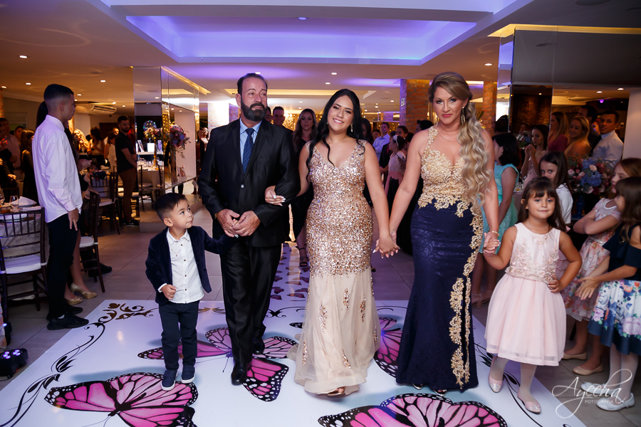 Fotografia de 15 anos; Vídeo de 15 anos; Debutantes Curitiba; Deborah Ayecha Fotografia; Festa de debutante; Festa de 15 anos;