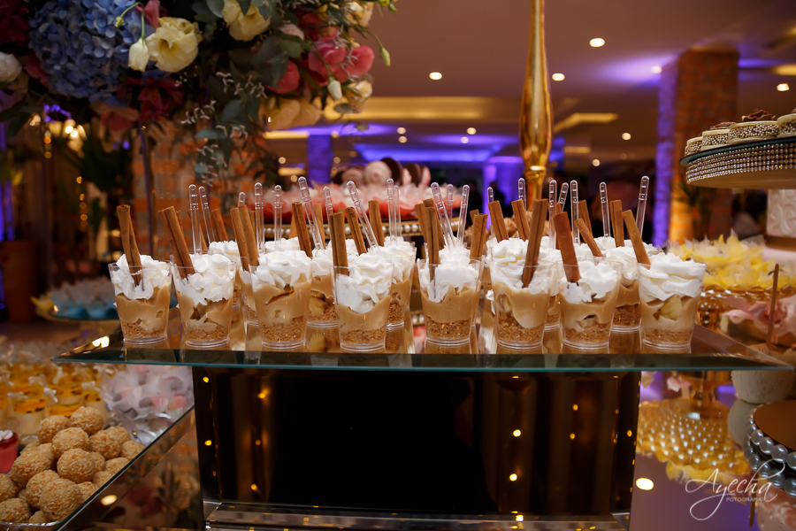 Fotografia de 15 anos; Vídeo de 15 anos; Debutantes Curitiba; Deborah Ayecha Fotografia; Festa de debutante; Festa de 15 anos;