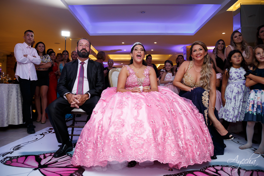 Fotografia de 15 anos; Vídeo de 15 anos; Debutantes Curitiba; Deborah Ayecha Fotografia; Festa de debutante; Festa de 15 anos;