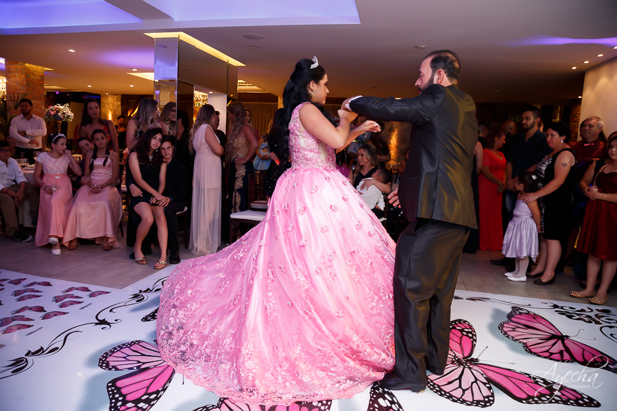 Fotografia de 15 anos; Vídeo de 15 anos; Debutantes Curitiba; Deborah Ayecha Fotografia; Festa de debutante; Festa de 15 anos;