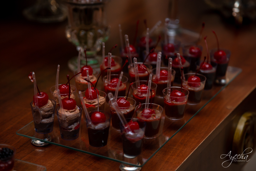 18 anos; Festa de 18 anos; Thiago Ronkoski; Deborah Ayecha Fotografia, Fotografo Curitiba, Fotografia Curitiba, Buffet Original, Fotografia de casamento; Debutantes Curitiba, 15 anos; Photographer, Wedding, Fotografia de casamento curitiba;