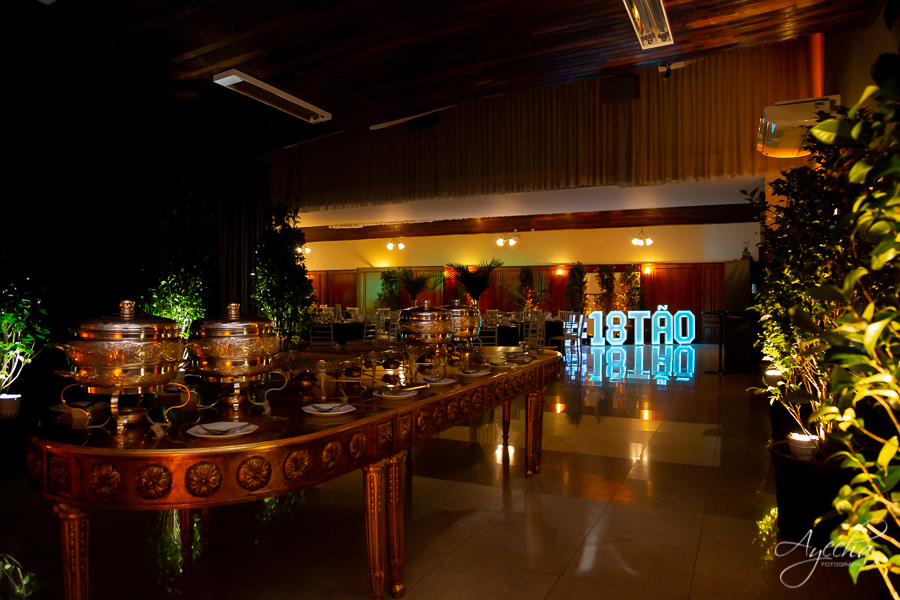 18 anos; Festa de 18 anos; Thiago Ronkoski; Deborah Ayecha Fotografia, Fotografo Curitiba, Fotografia Curitiba, Buffet Original, Fotografia de casamento; Debutantes Curitiba, 15 anos; Photographer, Wedding, Fotografia de casamento curitiba;
