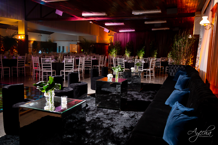 18 anos; Festa de 18 anos; Thiago Ronkoski; Deborah Ayecha Fotografia, Fotografo Curitiba, Fotografia Curitiba, Buffet Original, Fotografia de casamento; Debutantes Curitiba, 15 anos; Photographer, Wedding, Fotografia de casamento curitiba;