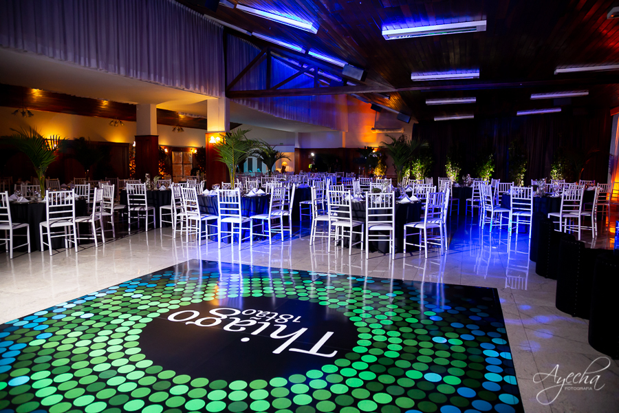 18 anos; Festa de 18 anos; Thiago Ronkoski; Deborah Ayecha Fotografia, Fotografo Curitiba, Fotografia Curitiba, Buffet Original, Fotografia de casamento; Debutantes Curitiba, 15 anos; Photographer, Wedding, Fotografia de casamento curitiba;