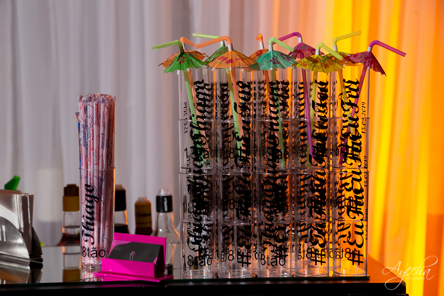 18 anos; Festa de 18 anos; Thiago Ronkoski; Deborah Ayecha Fotografia, Fotografo Curitiba, Fotografia Curitiba, Buffet Original, Fotografia de casamento; Debutantes Curitiba, 15 anos; Photographer, Wedding, Fotografia de casamento curitiba;