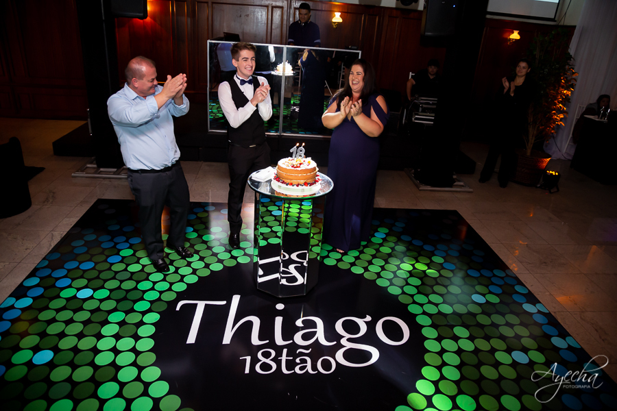 18 anos; Festa de 18 anos; Thiago Ronkoski; Deborah Ayecha Fotografia, Fotografo Curitiba, Fotografia Curitiba, Buffet Original, Fotografia de casamento; Debutantes Curitiba, 15 anos; Photographer, Wedding, Fotografia de casamento curitiba;