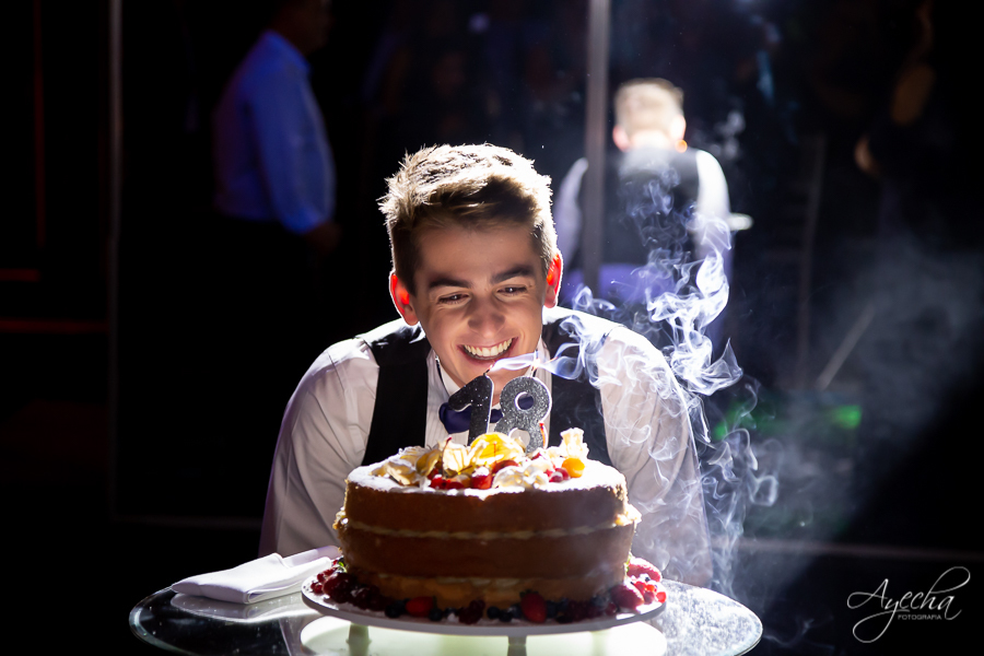 18 anos; Festa de 18 anos; Thiago Ronkoski; Deborah Ayecha Fotografia, Fotografo Curitiba, Fotografia Curitiba, Buffet Original, Fotografia de casamento; Debutantes Curitiba, 15 anos; Photographer, Wedding, Fotografia de casamento curitiba;