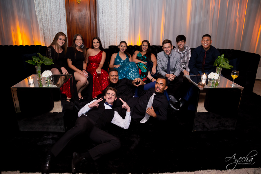 18 anos; Festa de 18 anos; Thiago Ronkoski; Deborah Ayecha Fotografia, Fotografo Curitiba, Fotografia Curitiba, Buffet Original, Fotografia de casamento; Debutantes Curitiba, 15 anos; Photographer, Wedding, Fotografia de casamento curitiba;