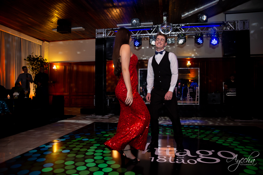 18 anos; Festa de 18 anos; Thiago Ronkoski; Deborah Ayecha Fotografia, Fotografo Curitiba, Fotografia Curitiba, Buffet Original, Fotografia de casamento; Debutantes Curitiba, 15 anos; Photographer, Wedding, Fotografia de casamento curitiba;