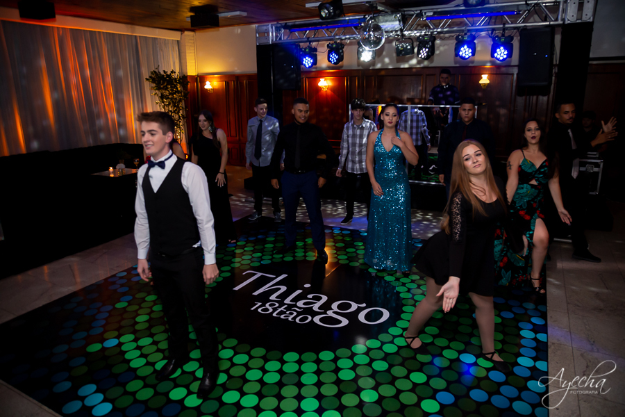18 anos; Festa de 18 anos; Thiago Ronkoski; Deborah Ayecha Fotografia, Fotografo Curitiba, Fotografia Curitiba, Buffet Original, Fotografia de casamento; Debutantes Curitiba, 15 anos; Photographer, Wedding, Fotografia de casamento curitiba;