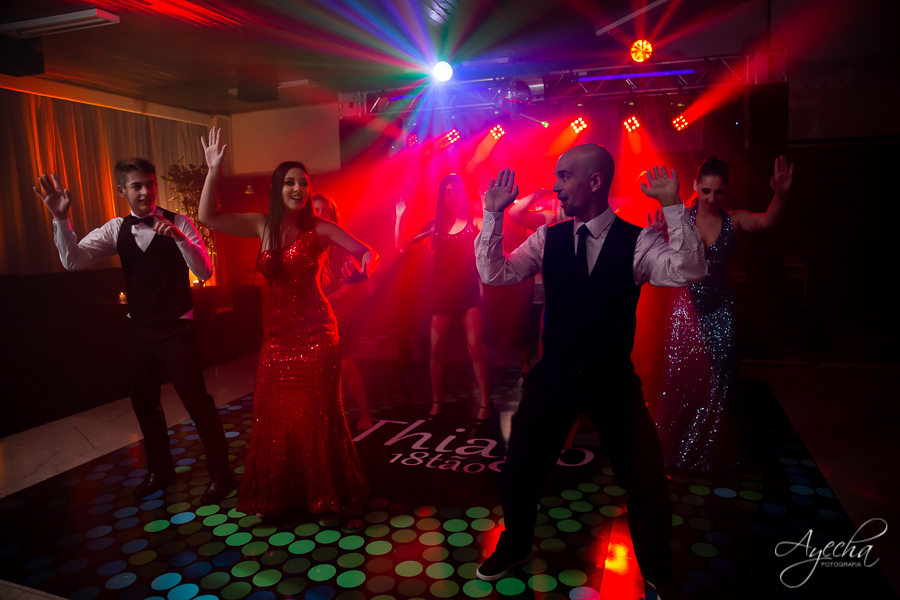 18 anos; Festa de 18 anos; Thiago Ronkoski; Deborah Ayecha Fotografia, Fotografo Curitiba, Fotografia Curitiba, Buffet Original, Fotografia de casamento; Debutantes Curitiba, 15 anos; Photographer, Wedding, Fotografia de casamento curitiba;