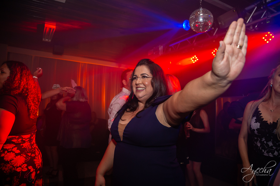 18 anos; Festa de 18 anos; Thiago Ronkoski; Deborah Ayecha Fotografia, Fotografo Curitiba, Fotografia Curitiba, Buffet Original, Fotografia de casamento; Debutantes Curitiba, 15 anos; Photographer, Wedding, Fotografia de casamento curitiba;