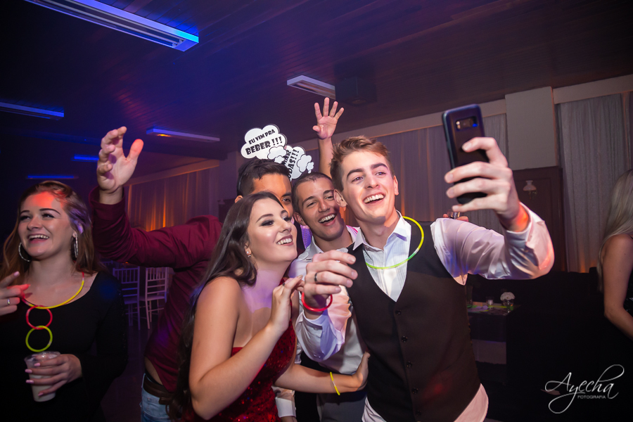 18 anos; Festa de 18 anos; Thiago Ronkoski; Deborah Ayecha Fotografia, Fotografo Curitiba, Fotografia Curitiba, Buffet Original, Fotografia de casamento; Debutantes Curitiba, 15 anos; Photographer, Wedding, Fotografia de casamento curitiba;