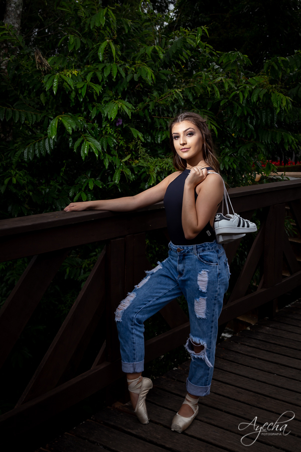 Fifhteen; Ensaio de 15 anos; Ensaio de Debutante; Pré 15; Deborah Ayecha Fotografia; Debutantes Curitiba; Debutantes Colombo; Pinhais; Piraquara; Cinderela Debutantes; Toda Teen; Capricho; Parque Tanguá; Ensaio Parque Tanguá