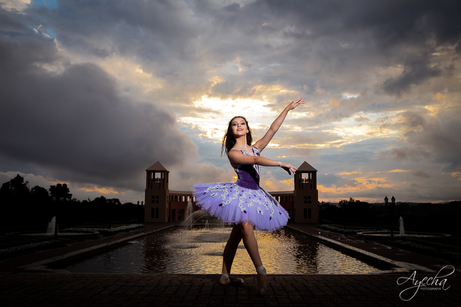 Fifhteen; Ensaio de 15 anos; Ensaio de Debutante; Pré 15; Deborah Ayecha Fotografia; Debutantes Curitiba; Debutantes Colombo; Pinhais; Piraquara; Cinderela Debutantes; Toda Teen; Capricho; Parque Tanguá; Ensaio Parque Tanguá