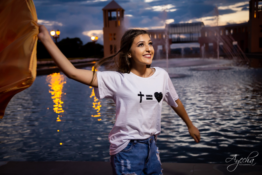 Fifhteen; Ensaio de 15 anos; Ensaio de Debutante; Pré 15; Deborah Ayecha Fotografia; Debutantes Curitiba; Debutantes Colombo; Pinhais; Piraquara; Cinderela Debutantes; Toda Teen; Capricho; Parque Tanguá; Ensaio Parque Tanguá