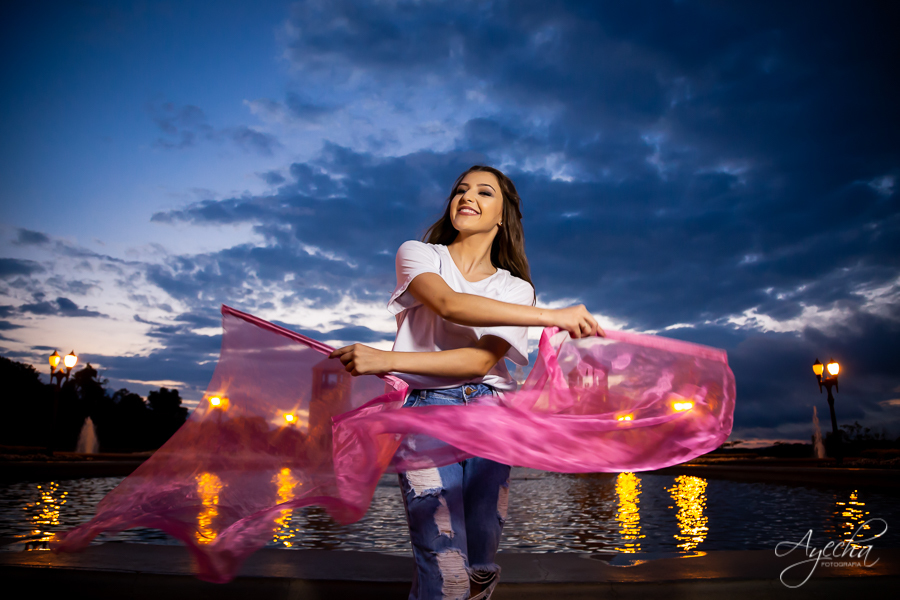 Fifhteen; Ensaio de 15 anos; Ensaio de Debutante; Pré 15; Deborah Ayecha Fotografia; Debutantes Curitiba; Debutantes Colombo; Pinhais; Piraquara; Cinderela Debutantes; Toda Teen; Capricho; Parque Tanguá; Ensaio Parque Tanguá