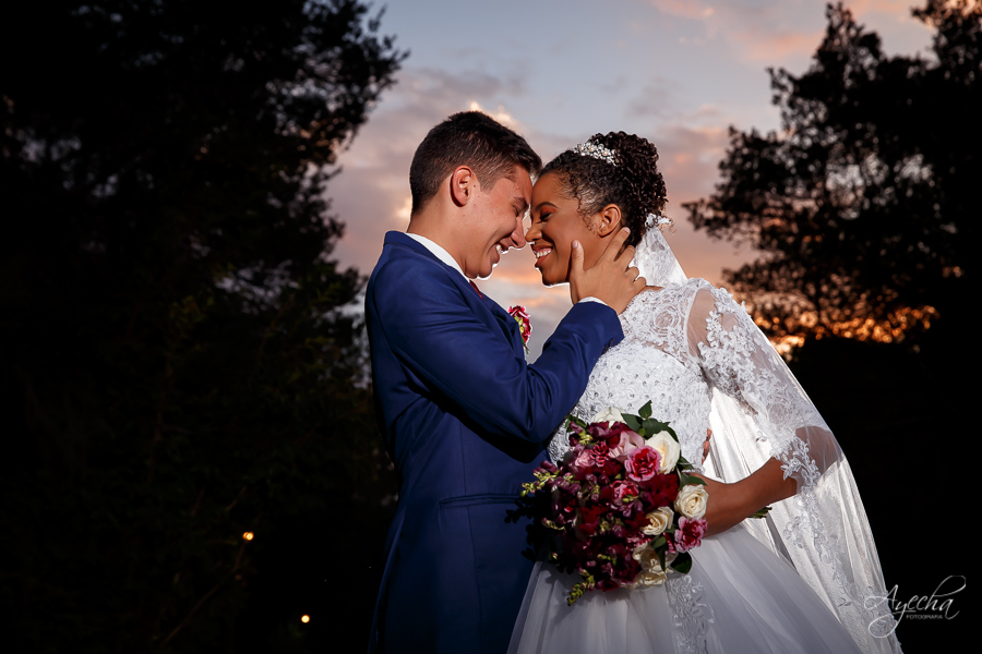 Casamentos.com.br ; fotos de casamento espaço belvedere; fotografo de casamento curitiba, ideias de fotos de casamento, deborah ayecha fotografia; refrência em casamento curitiba, profissionais de eventos curitiba, adir moreira decorações