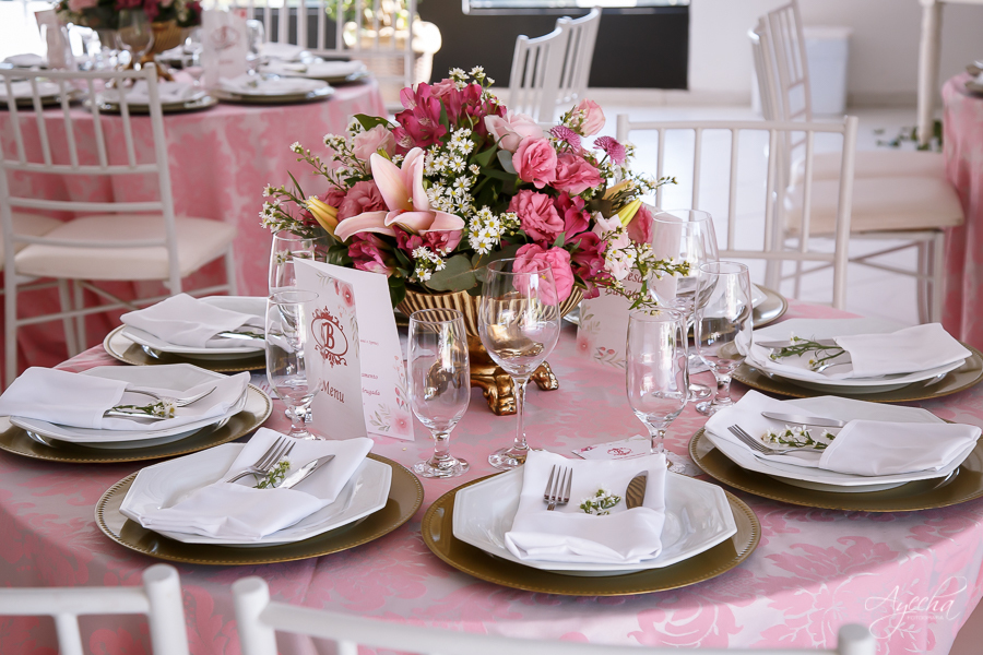 15 ANOS; DEBUTANTE; FESTA DE DEBUTANTE; FESTA DE 15 ANOS; ENSAIO DE DEBUTANTE; ENSAIO DE 15 ANOS; FESTA DE DEBUTANTE; FESTA DE 15 ANOS; CHACARA ABURA; MAKING OF DEBUTANTE; FOTOGRAFO DE 15 ANOS; FOTOGRAFIA; VESTIDO DE DEBUTANTE; VESTIDO 15 ANOS