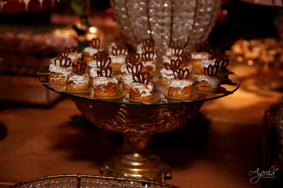 15 ANOS; DEBUTANTE; FESTA DE DEBUTANTE; FESTA DE 15 ANOS; ENSAIO DE DEBUTANTE; ENSAIO DE 15 ANOS; FESTA DE DEBUTANTE; FESTA DE 15 ANOS; CHACARA ABURA; MAKING OF DEBUTANTE; FOTOGRAFO DE 15 ANOS; 15 ANOS CURITIBA; VESTIDO DE DEBUTANTE; VESTIDO 15 ANOS