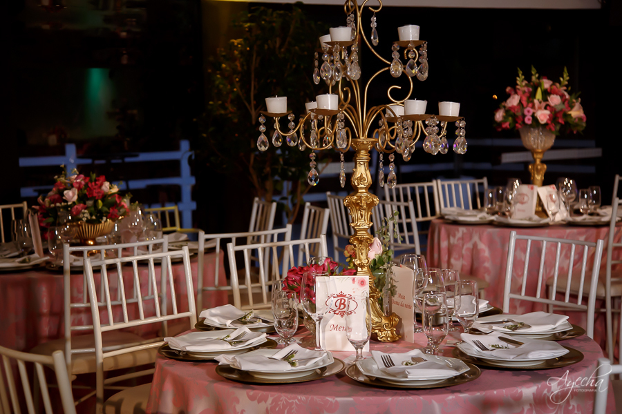 15 ANOS; DEBUTANTE; FESTA DE DEBUTANTE; FESTA DE 15 ANOS; ENSAIO DE DEBUTANTE; ENSAIO DE 15 ANOS; FESTA DE DEBUTANTE; FESTA DE 15 ANOS; CHACARA ABURA; MAKING OF DEBUTANTE; FOTOGRAFO DE 15 ANOS; FOTOGRAFIA; VESTIDO DE DEBUTANTE; VESTIDO 15 ANOS