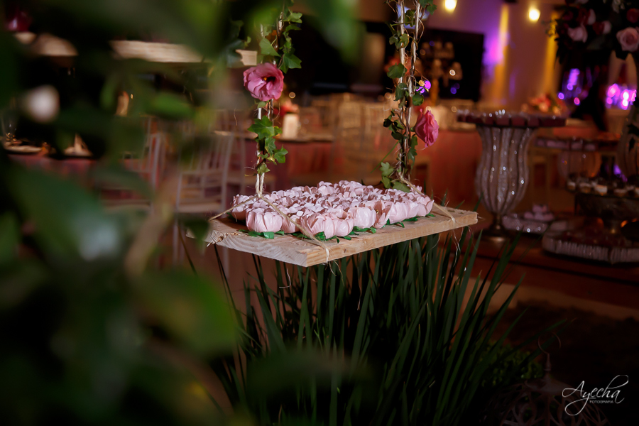 15 ANOS; DEBUTANTE; FESTA DE DEBUTANTE; FESTA DE 15 ANOS; ENSAIO DE DEBUTANTE; ENSAIO DE 15 ANOS; FESTA DE DEBUTANTE; FESTA DE 15 ANOS; CHACARA ABURA; MAKING OF DEBUTANTE; FOTOGRAFO DE 15 ANOS; FOTOGRAFIA; VESTIDO DE DEBUTANTE; VESTIDO 15 ANOS