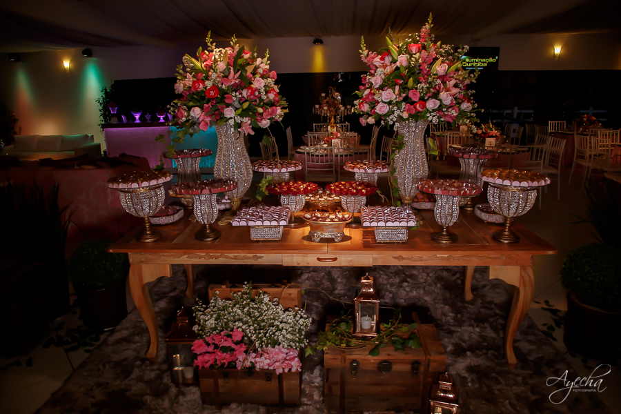 15 ANOS; DEBUTANTE; FESTA DE DEBUTANTE; FESTA DE 15 ANOS; ENSAIO DE DEBUTANTE; ENSAIO DE 15 ANOS; FESTA DE DEBUTANTE; FESTA DE 15 ANOS; CHACARA ABURA; MAKING OF DEBUTANTE; FOTOGRAFO DE 15 ANOS; FOTOGRAFIA; VESTIDO DE DEBUTANTE; VESTIDO 15 ANOS